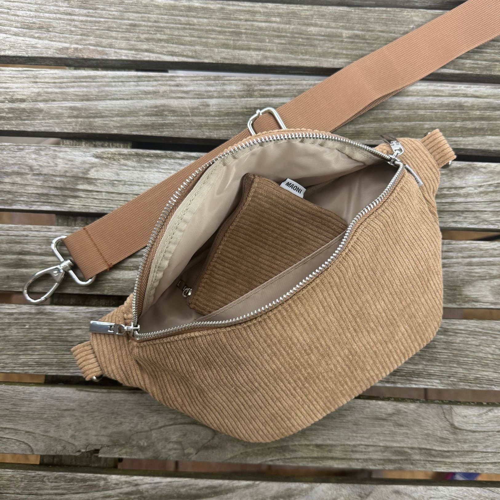 braune Cord Bauchtasche mit Innenfach
