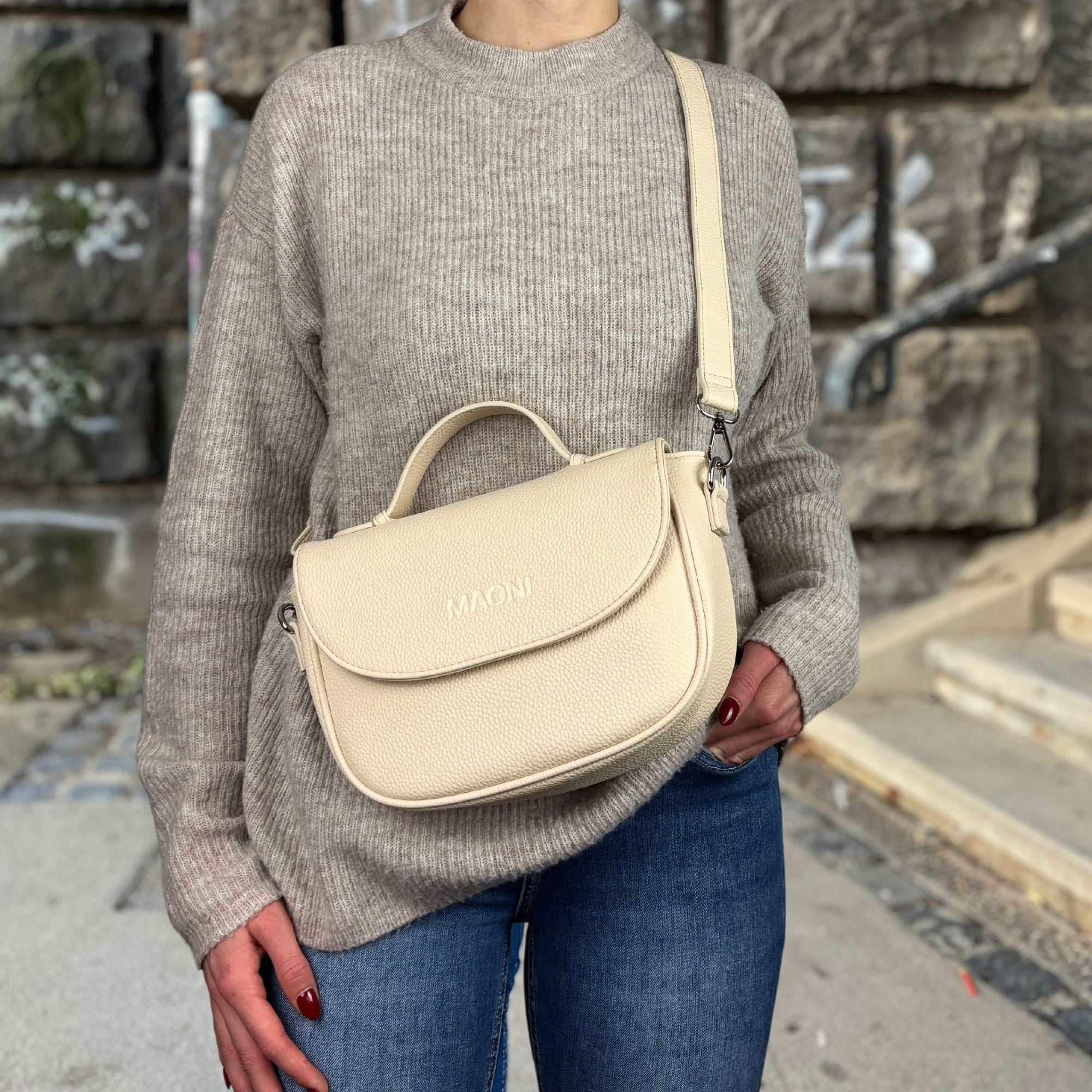 Half Moon Bag Beige