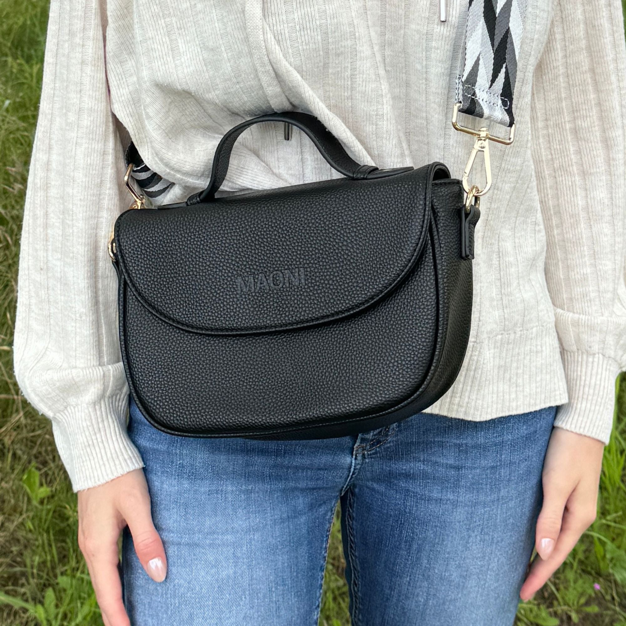 Halfmoon Bag GOLD – MAONI